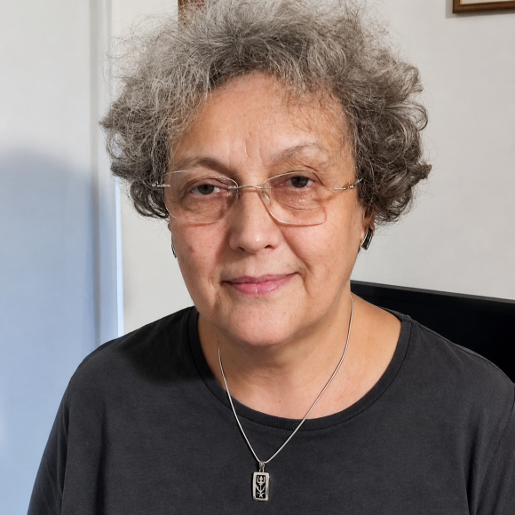 Dr. Szatmári Éva